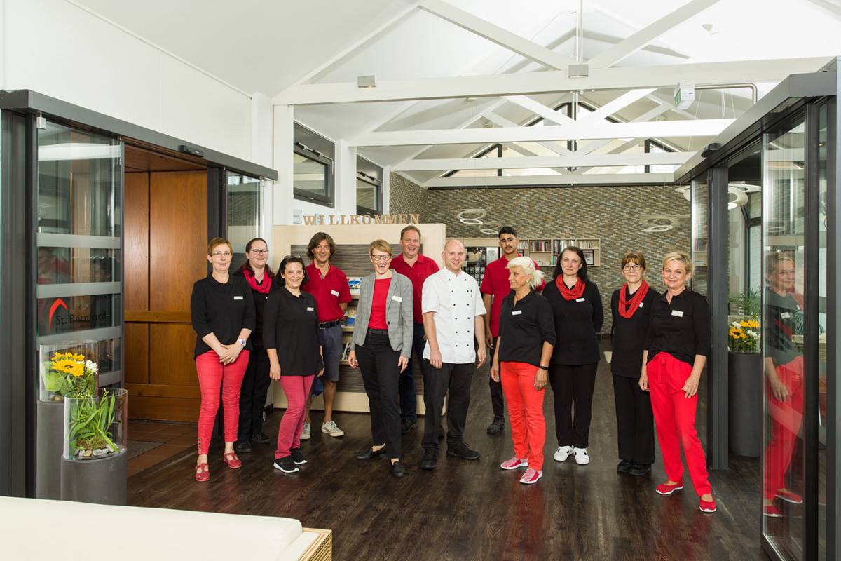 Quelle: Erzbischöfliches Seelsorgeamt Freiburg - Bildungshäuser und Familienferienstätten Teambild vom Bildungshaus St. Bernhard