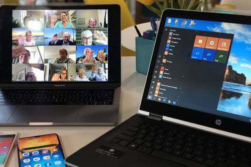 Quelle: pixabay.de Laptop und Tablett bei einem Online-Meeting